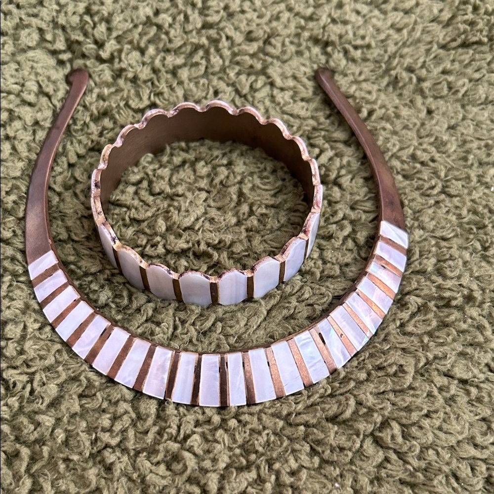 Mother Of Pearl Necklace and Bracelet